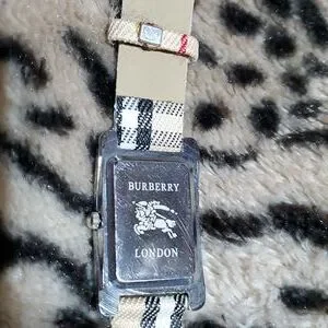 Bubberry wacht ヴィンテージ Burberry Men Square Wristwatches for sale | eBay